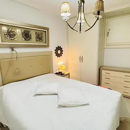 Apartment Plaza Flores Estepona